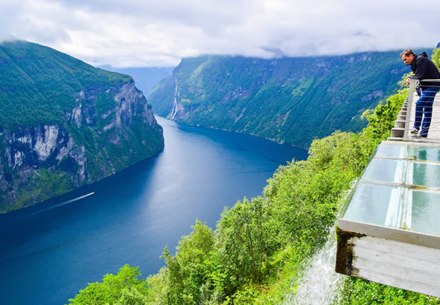 Foto de viaje a noruega en Español 2024-2025